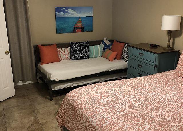 BEACHSIDE VILLAS CONDO - Residential