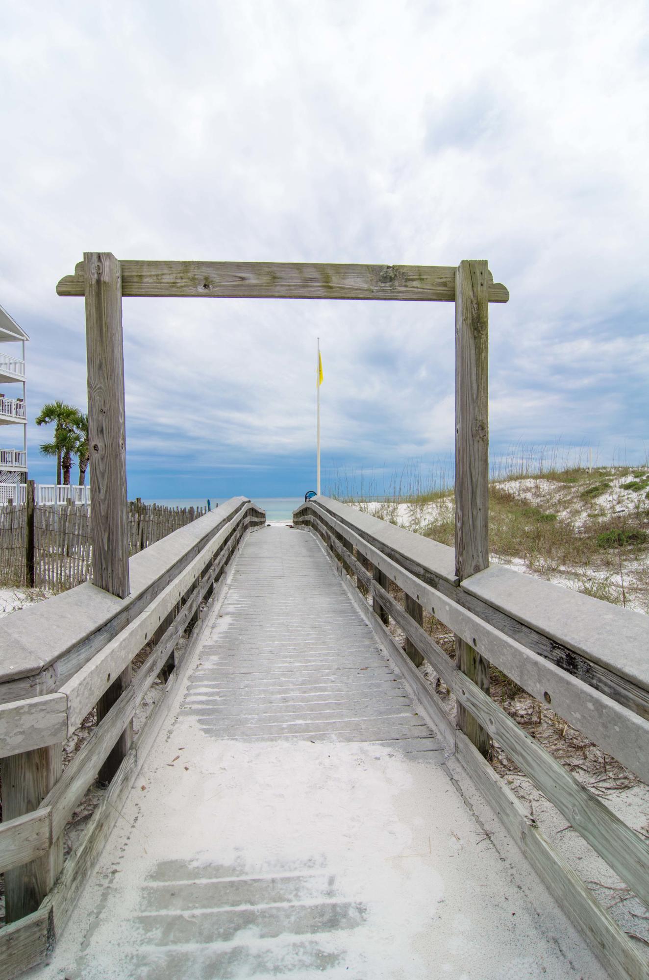 BEACHSIDE VILLAS CONDO - Residential