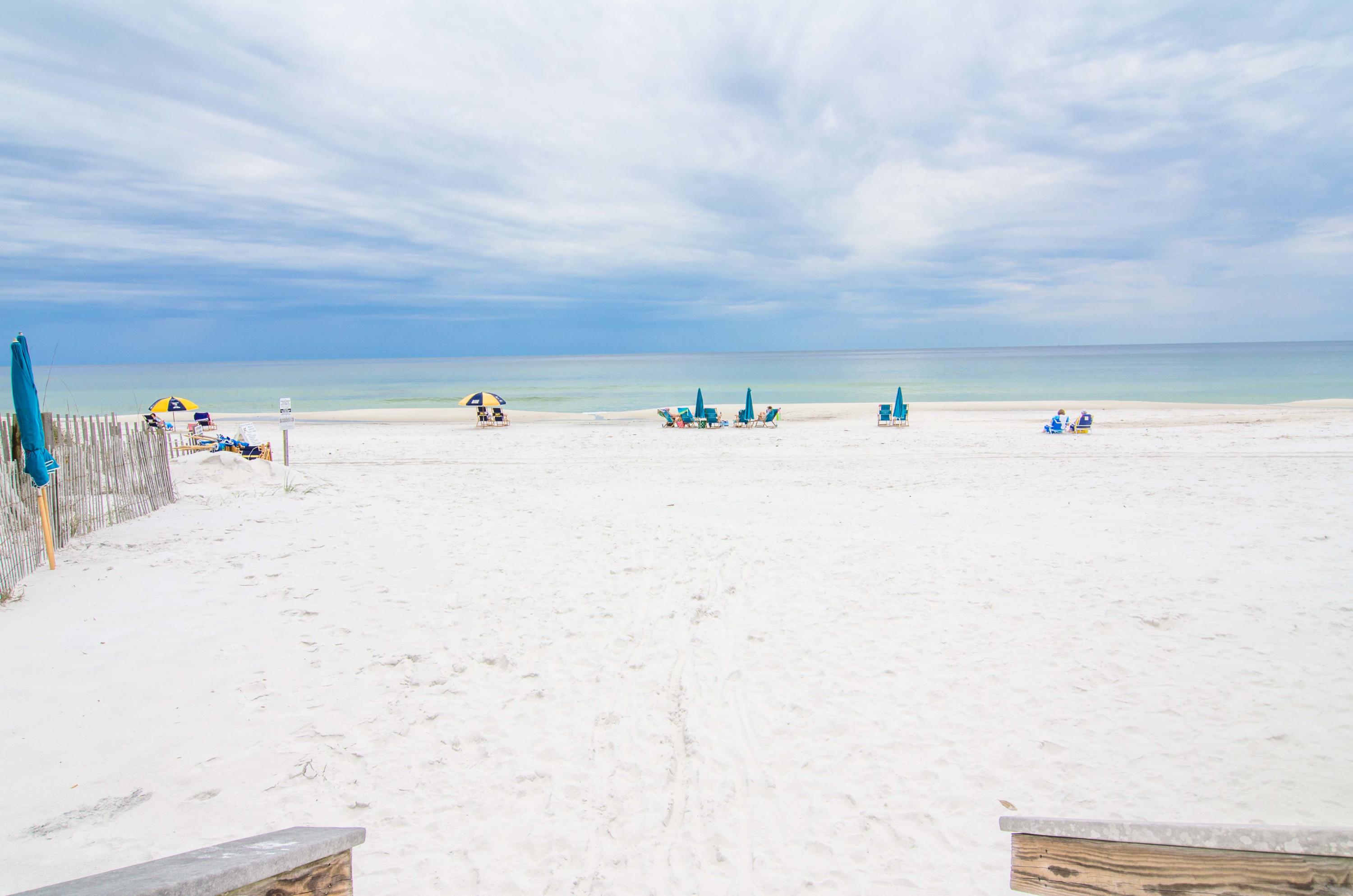 BEACHSIDE VILLAS CONDO - Residential
