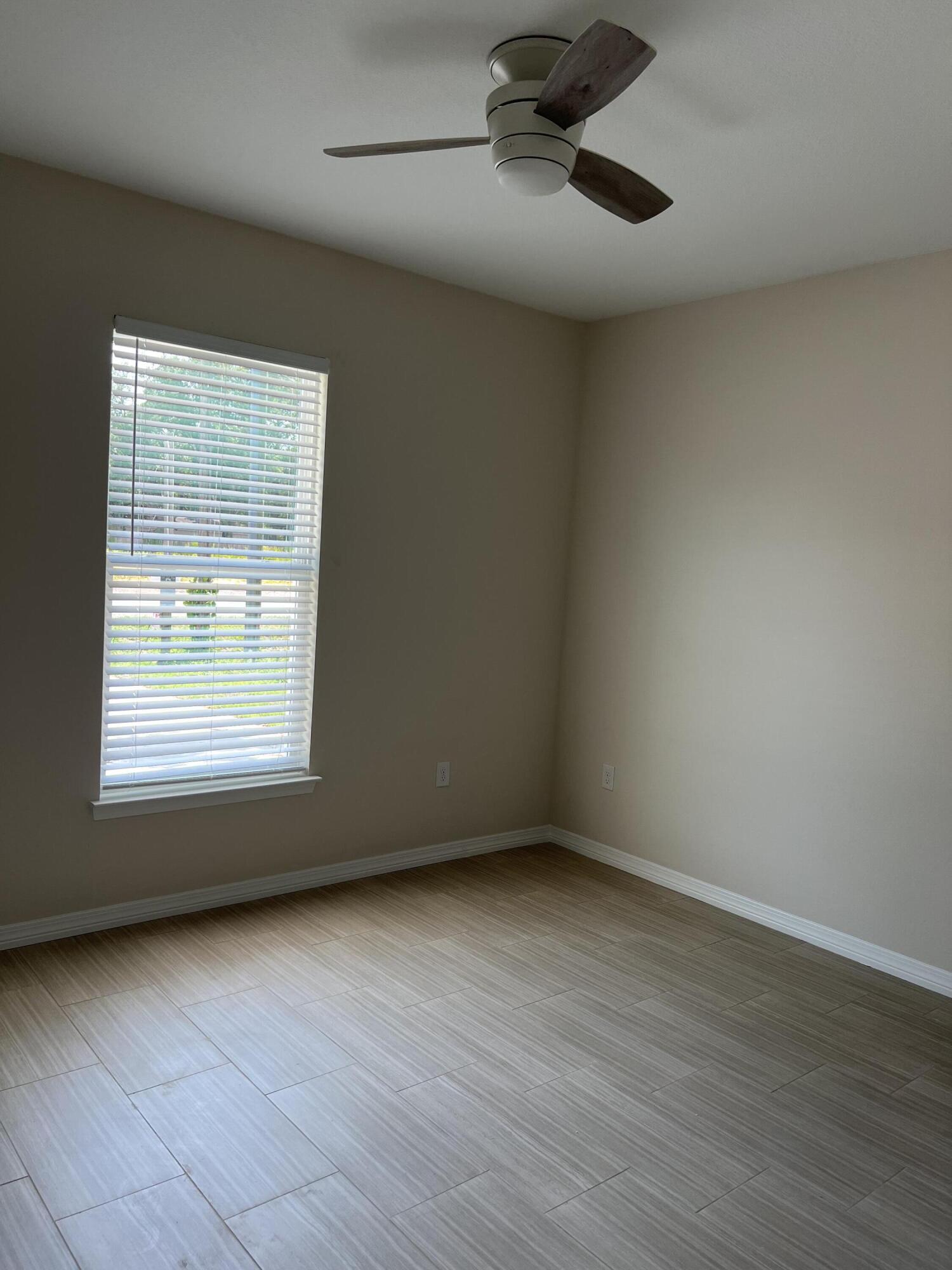 BROWNSVILLE STATION - Residential Lease