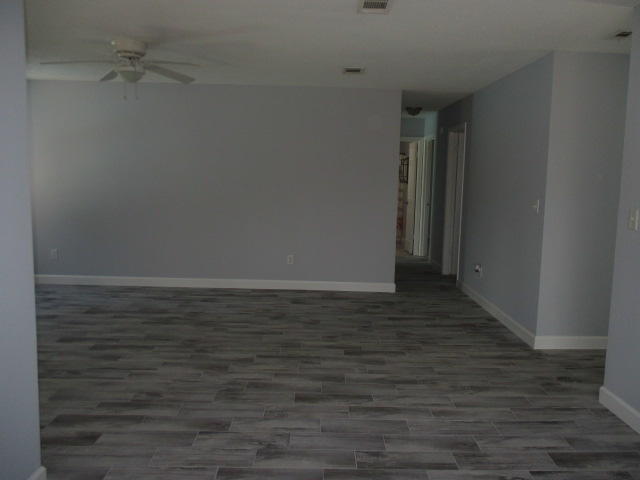 CHATEAU PRES DE LA MER - Residential Lease