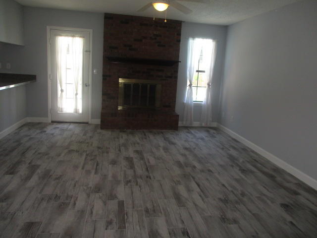 CHATEAU PRES DE LA MER - Residential Lease