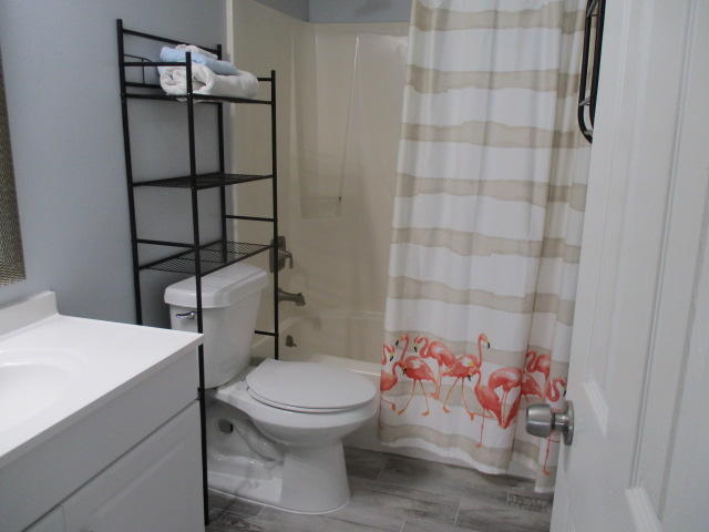 CHATEAU PRES DE LA MER - Residential Lease
