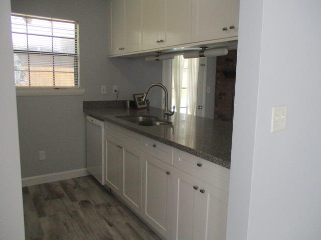 CHATEAU PRES DE LA MER - Residential Lease