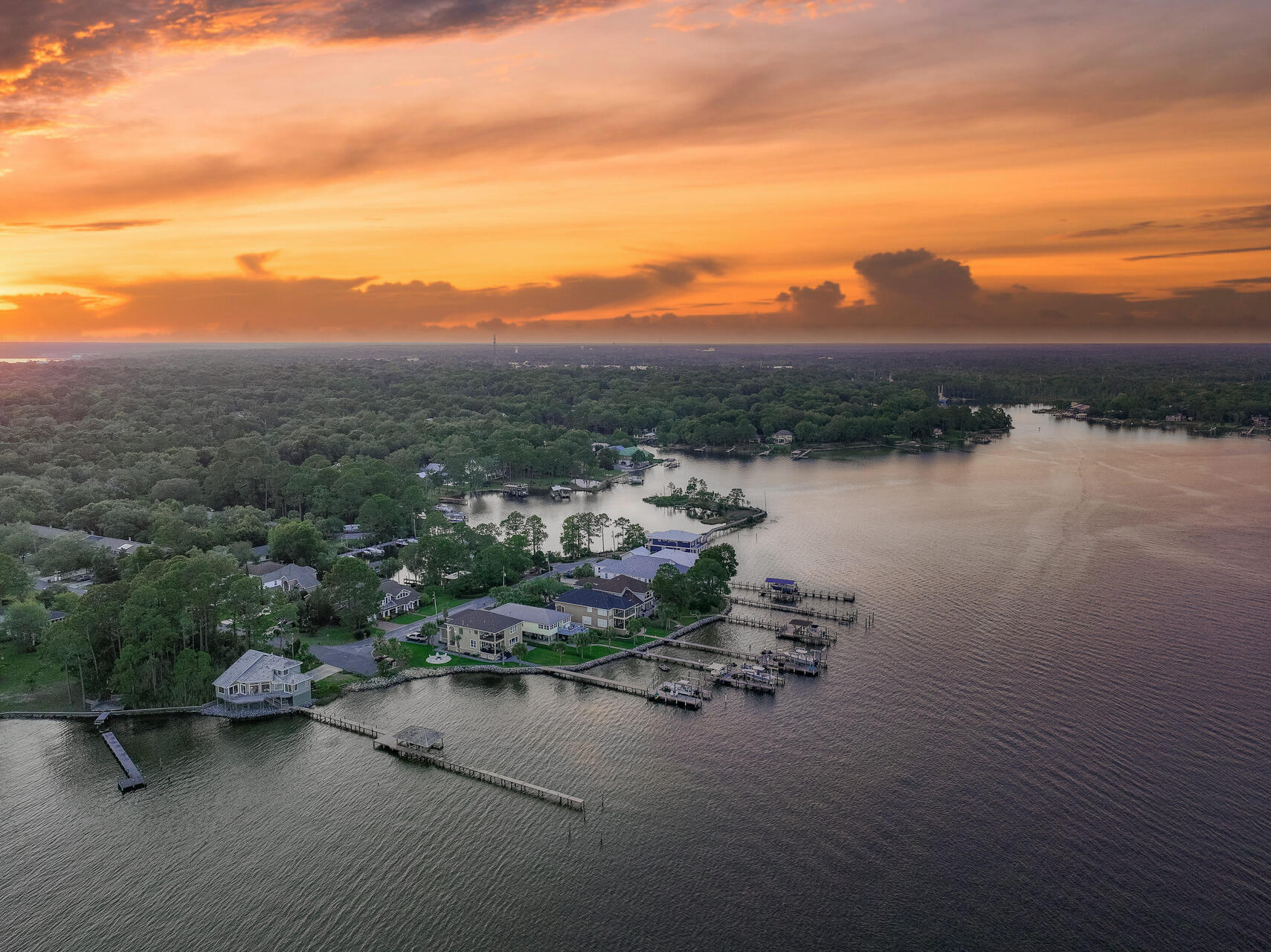 PINECREST ADDN - Residential