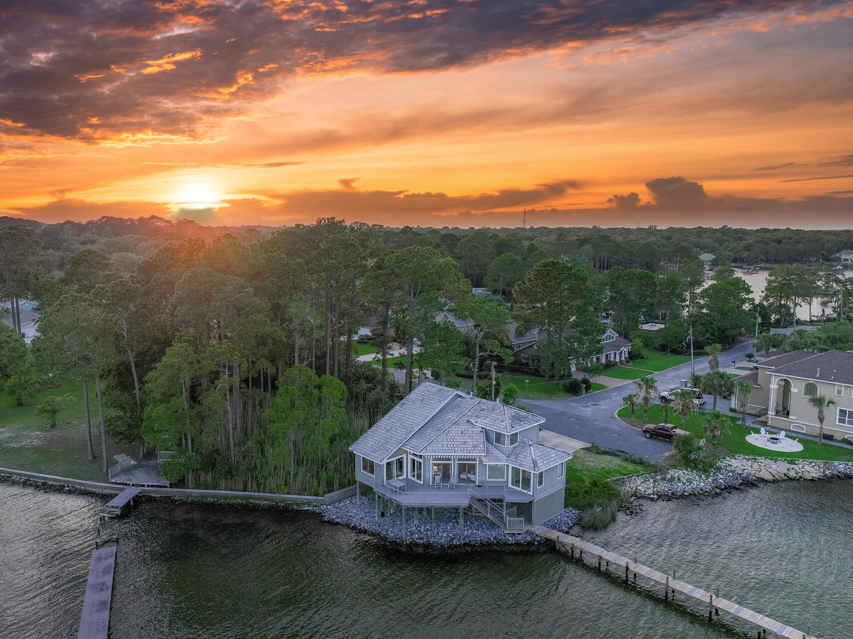 PINECREST ADDN - Residential