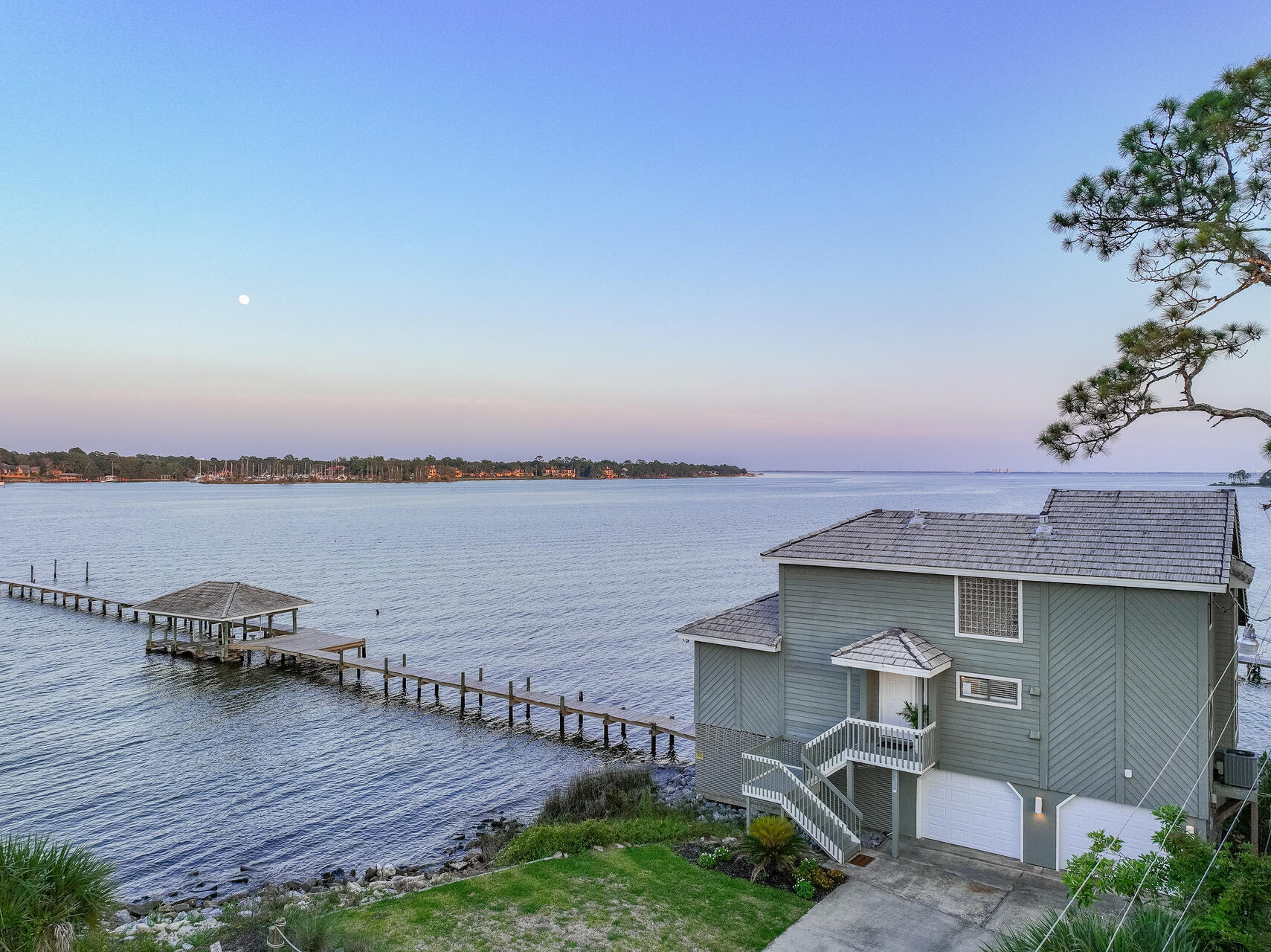 PINECREST ADDN - Residential