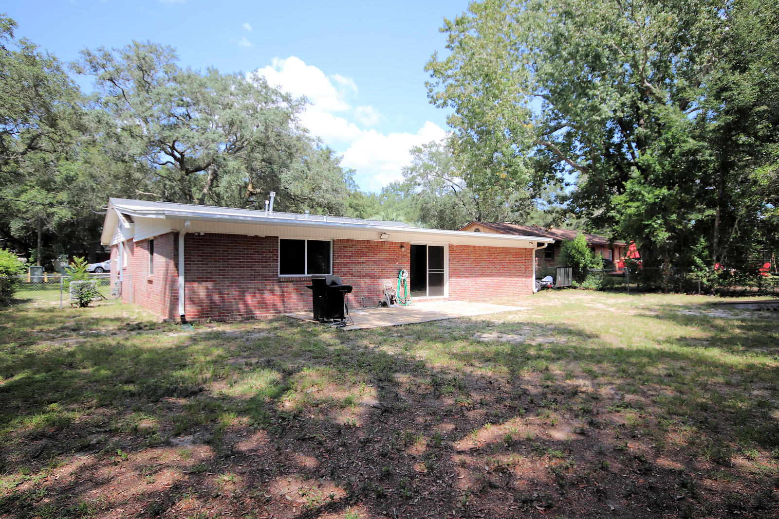 PINECREST HILLS - Residential