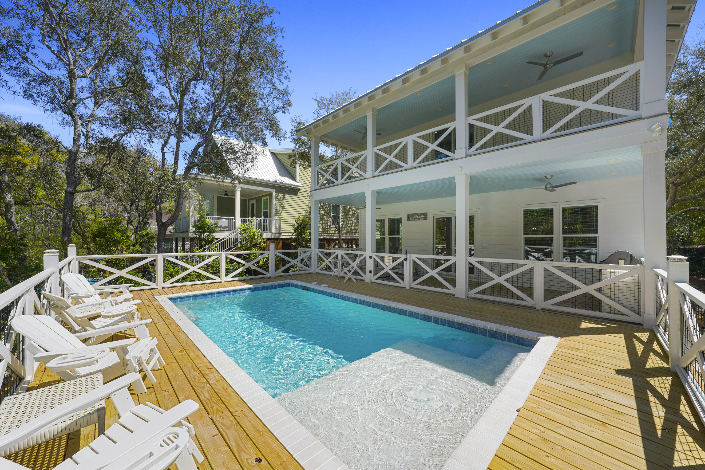 GULF SHORE MANOR - Residential