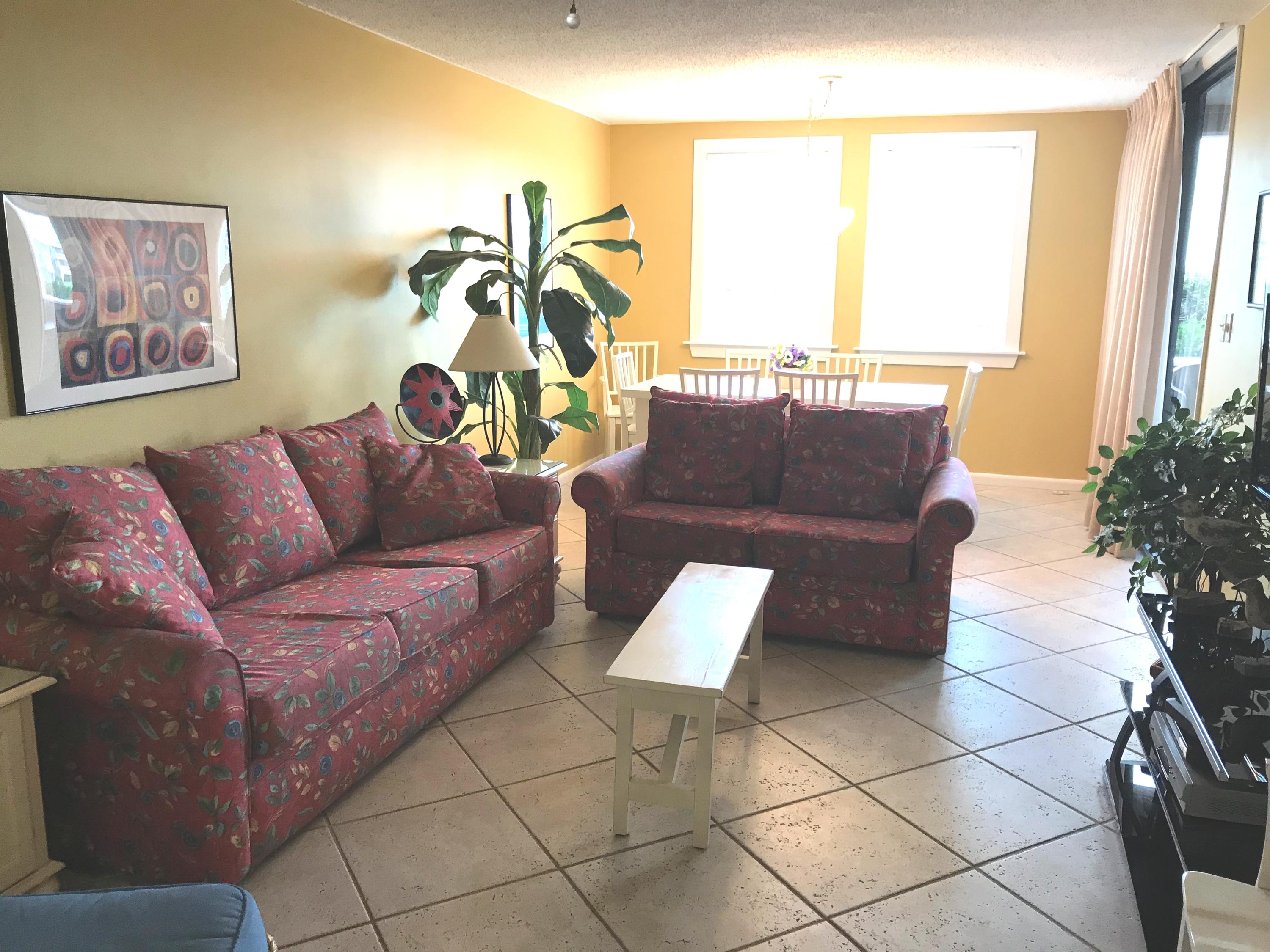 This 2 BR 2 BA unit is on the Jetty side with great views of the East Pass and the Destin Bridge. Spectacular views of the fireworks on the Destin Harbor. Beautiful location in the middle of Destin on the Gulf of Mexico. Pool, hot tub, tennis courts. Gated Community with 24 hr security patrol. Just minutes from amazing restaurants, Destin Commons, Big Kahunas Water Park, The Track Rec Center, golf courses, and of course the Destin Harbor/Charter Boat fishing in ''the Luckiest fishing village in the world''!