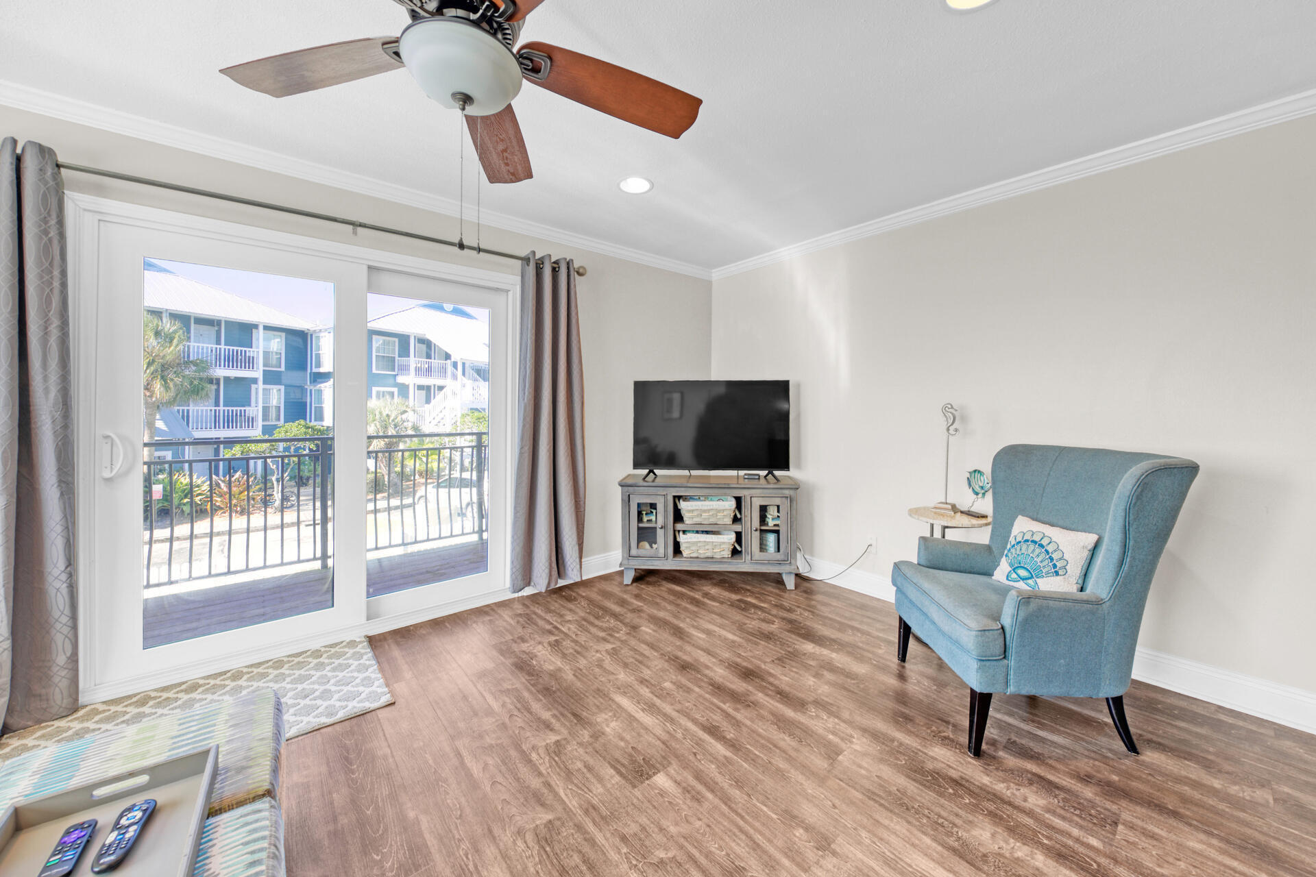 COSTA VISTA T/H - Residential
