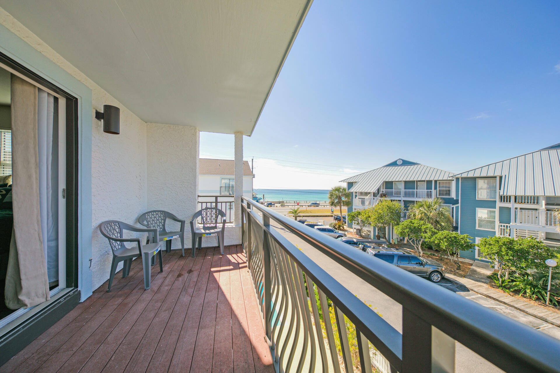 COSTA VISTA T/H - Residential