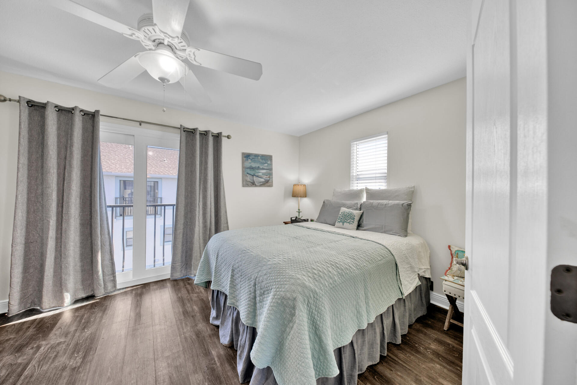 COSTA VISTA T/H - Residential