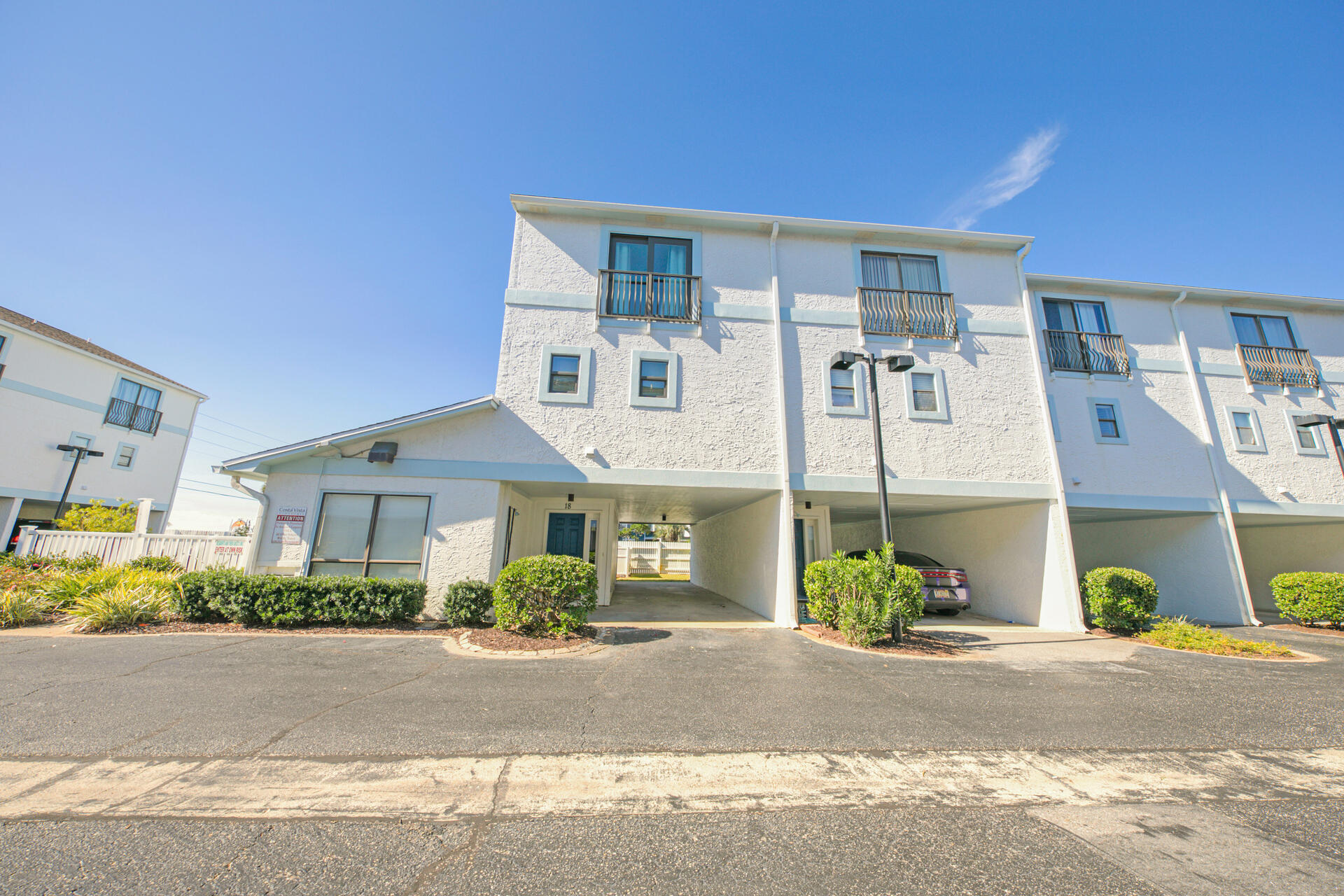 COSTA VISTA T/H - Residential