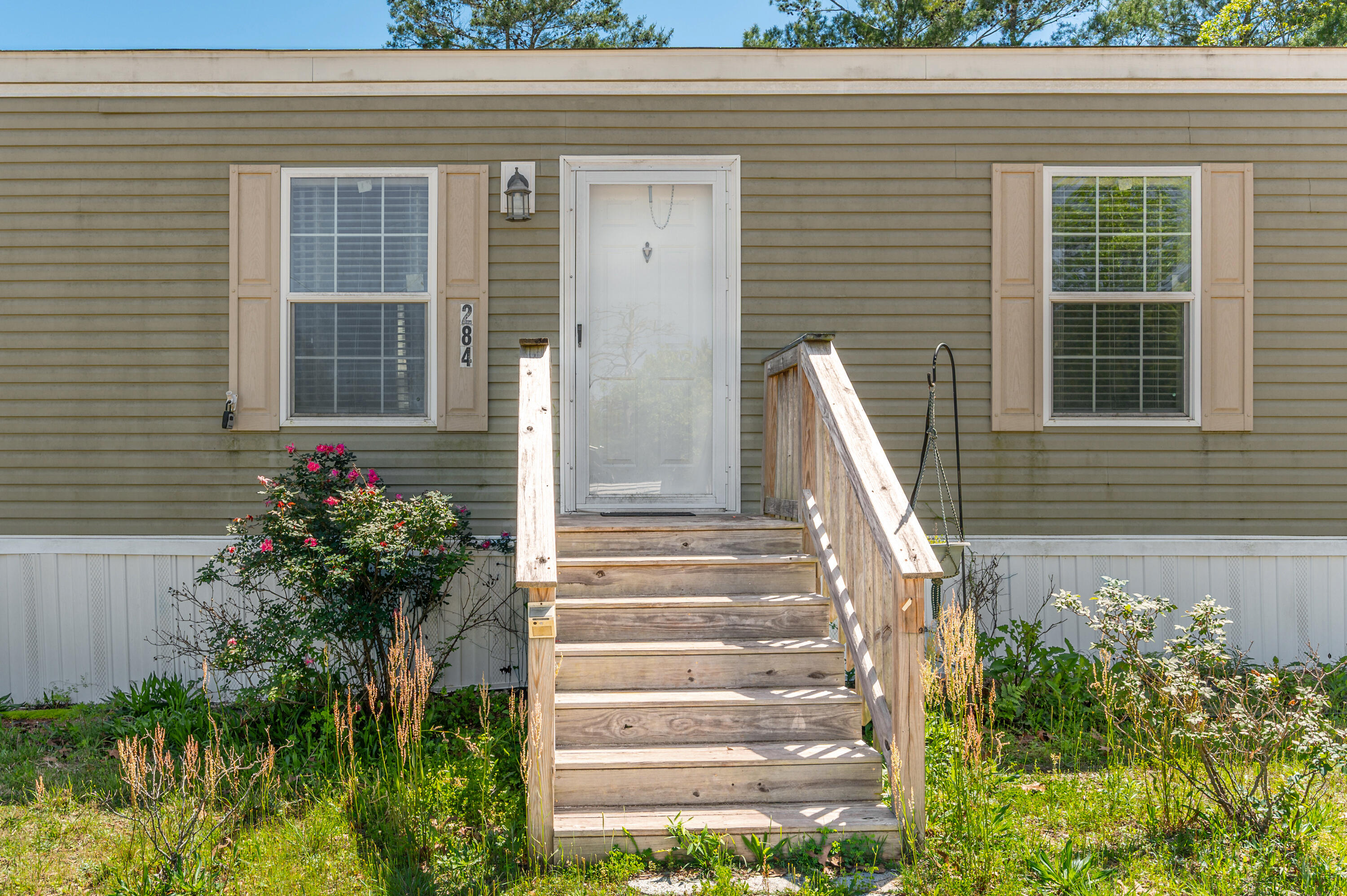 OAKWOOD HILLS UNIT 1 - Residential Lease
