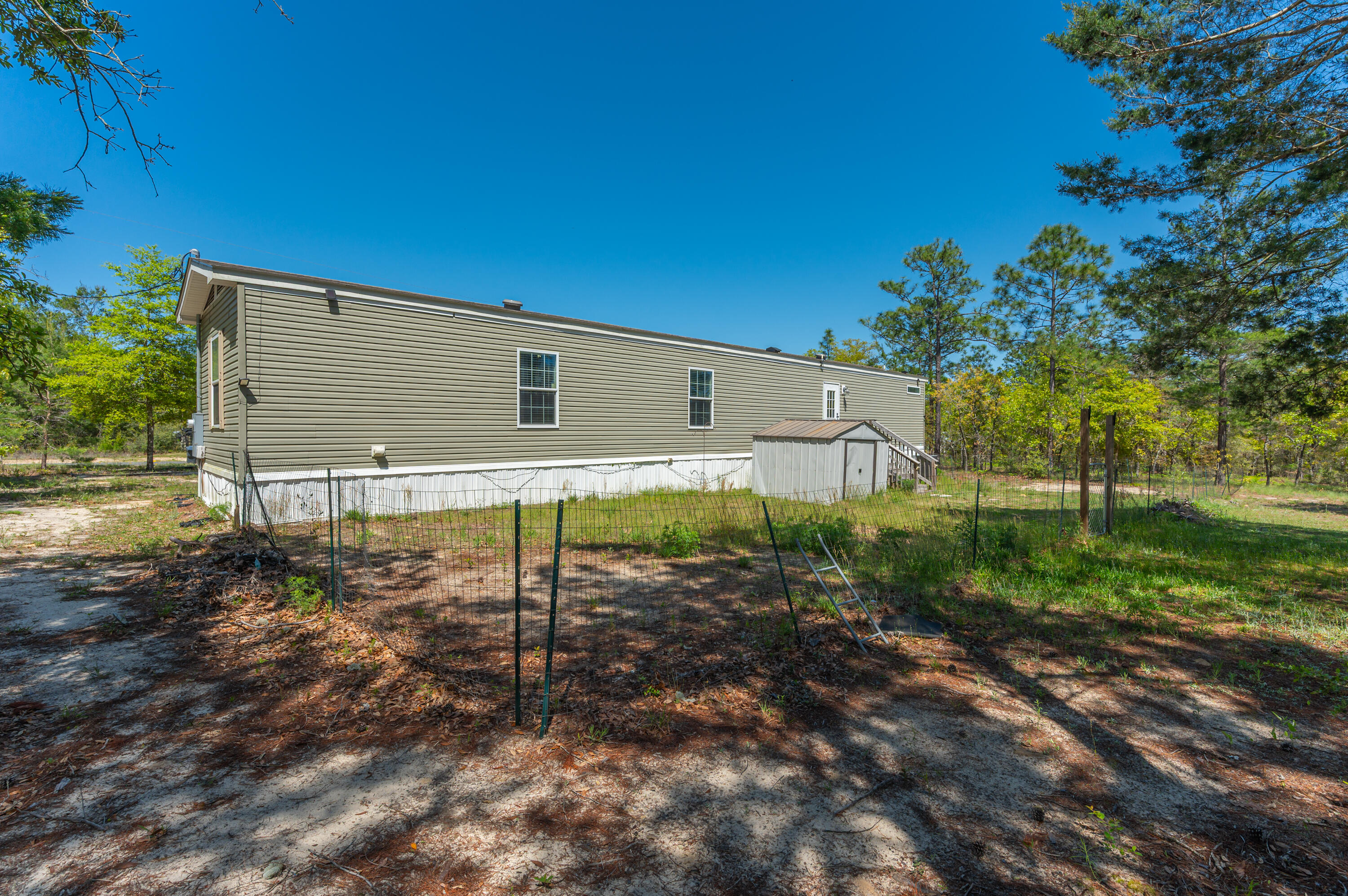 OAKWOOD HILLS UNIT 1 - Residential Lease