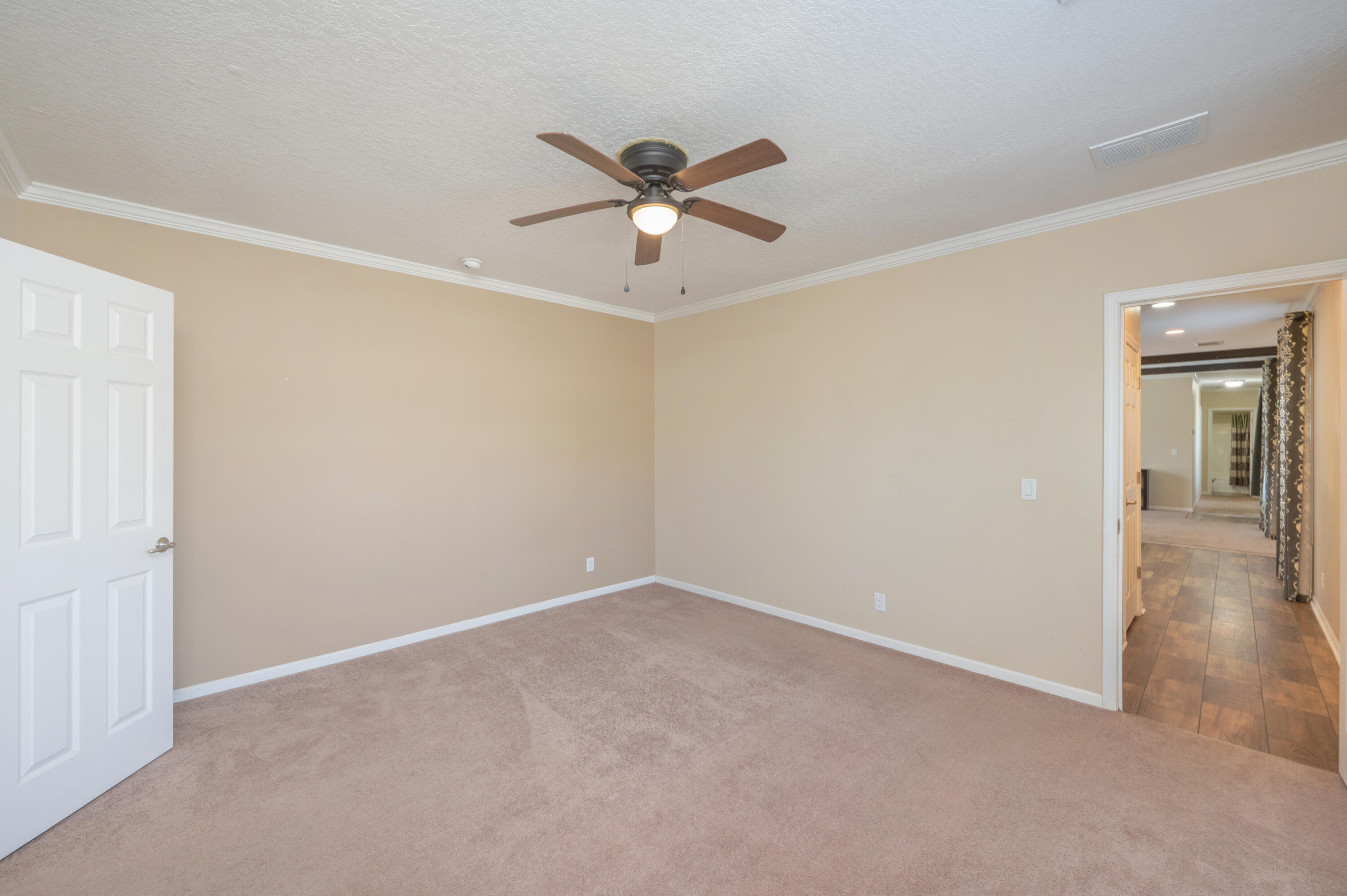 OAKWOOD HILLS UNIT 1 - Residential Lease