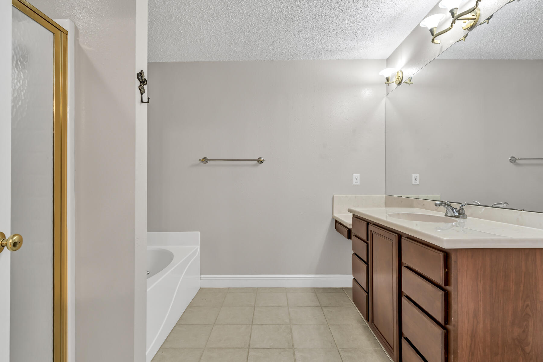 SOUND HAMMOCK - Residential Lease