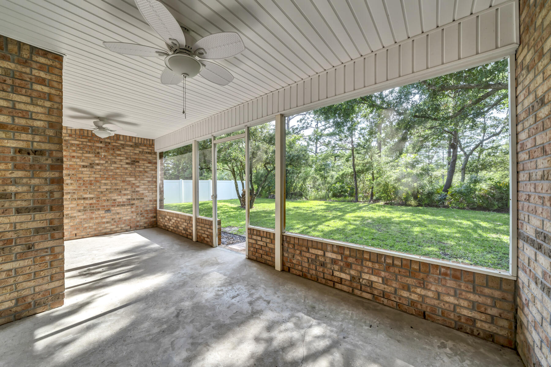 SOUND HAMMOCK - Residential Lease