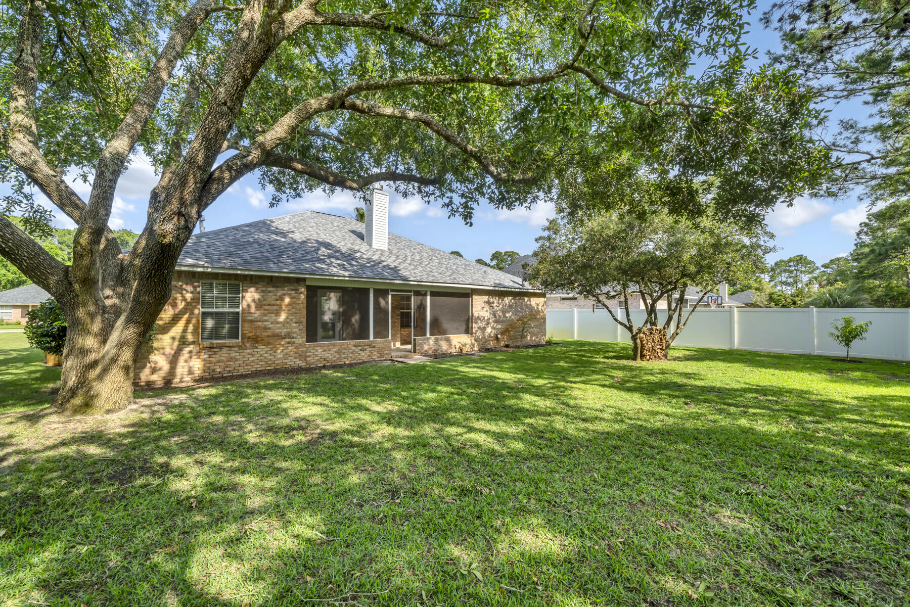 SOUND HAMMOCK - Residential Lease