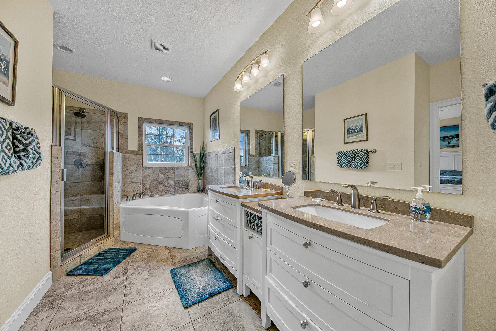 SPARKLING WATERS - Residential
