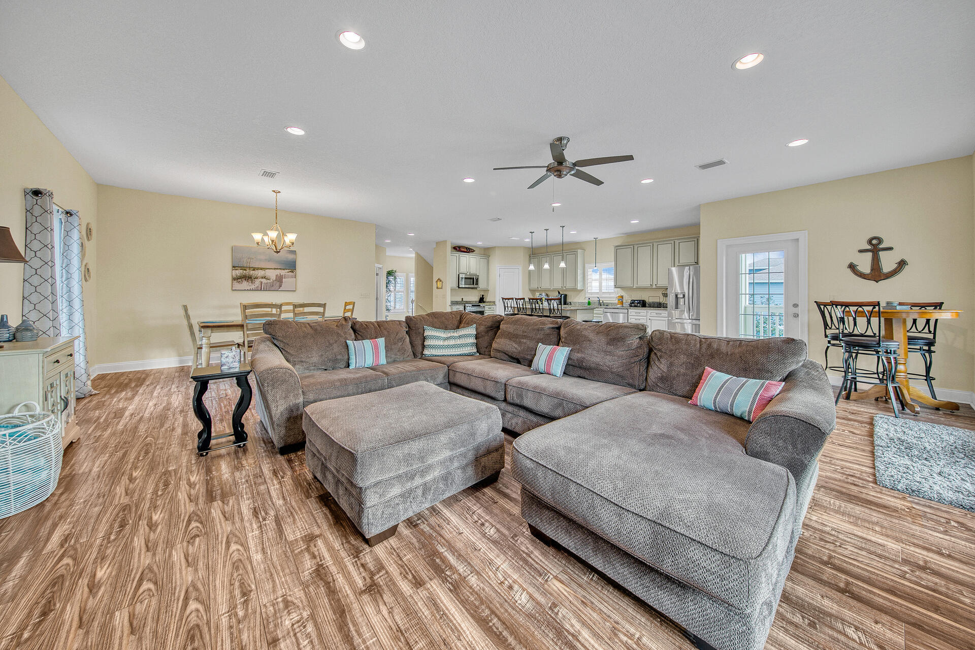 SPARKLING WATERS - Residential