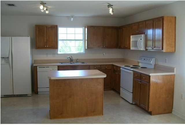 FOXWOOD ADDITION S/D - Residential Lease