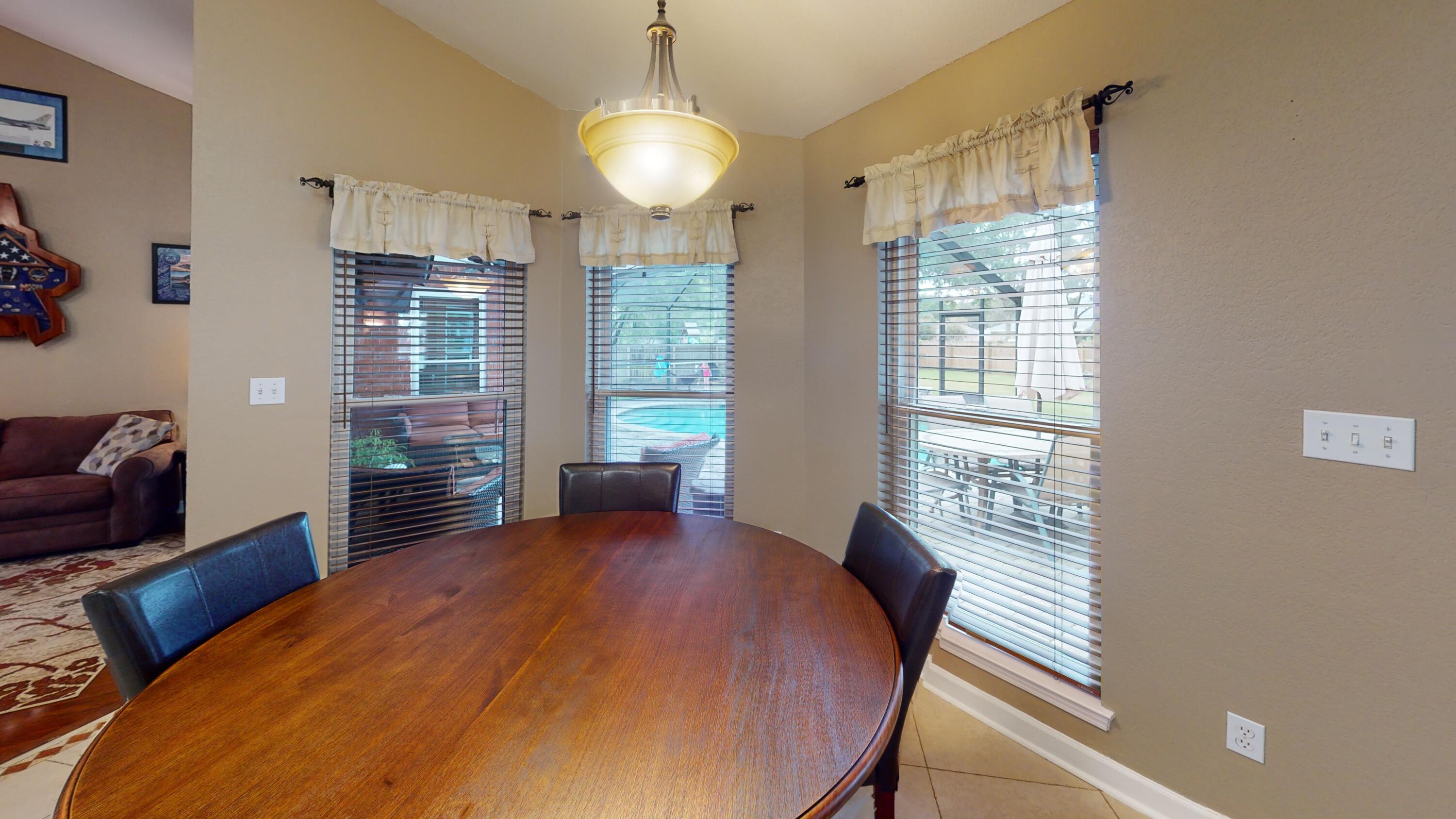 HOLLEY BY THE SEA - Residential