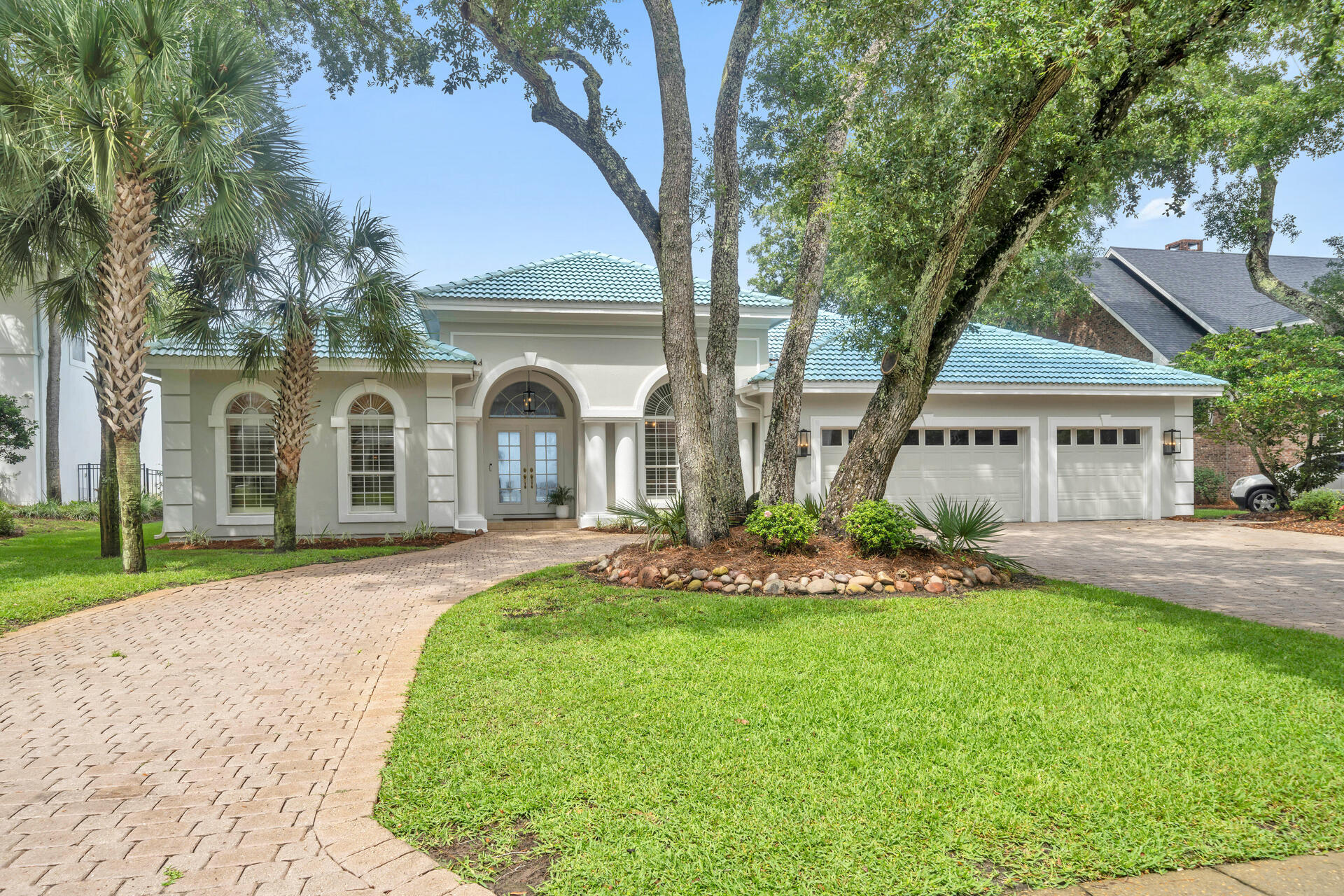 WINDWARD PH 1 BLUEWATER BAY - Residential