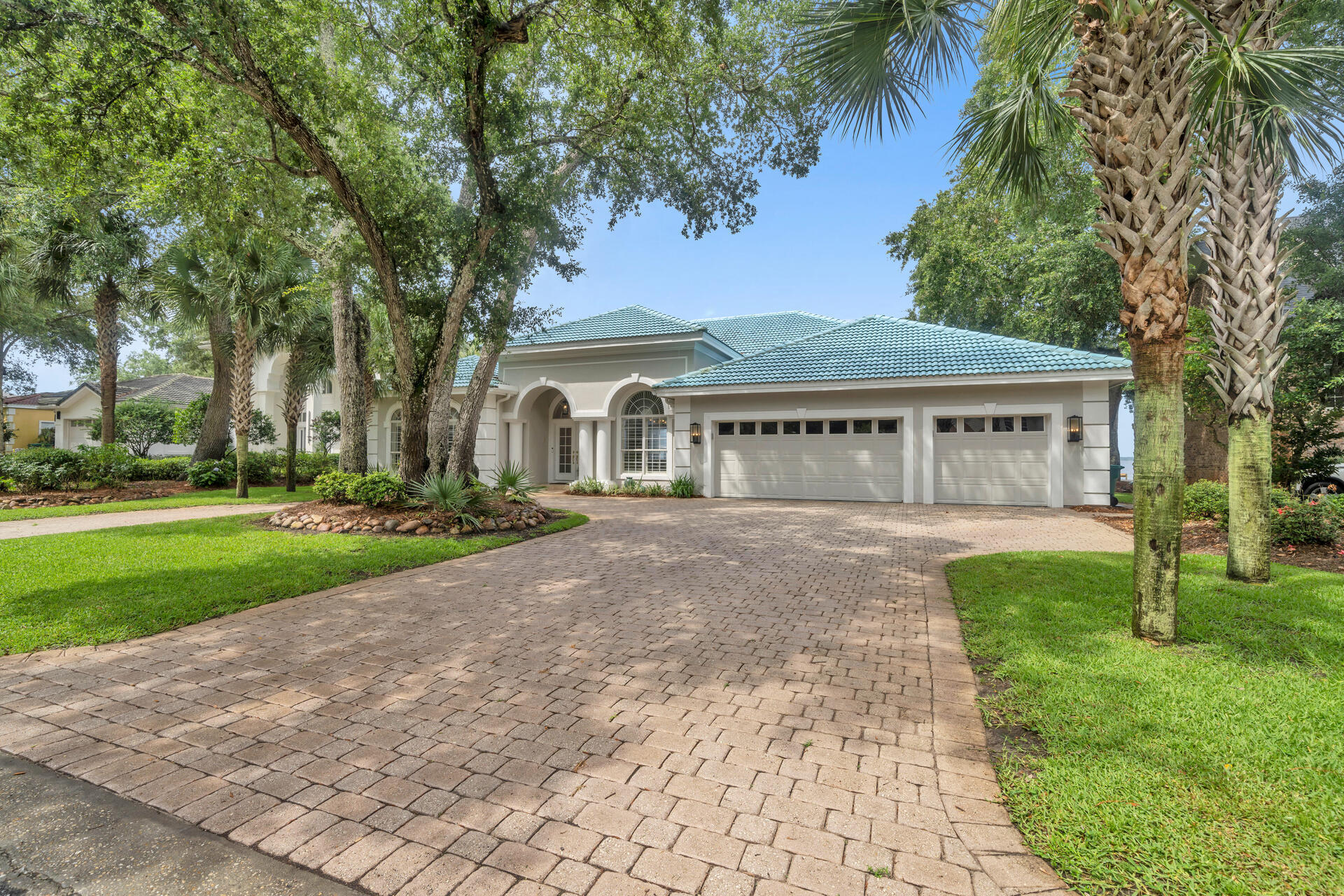 WINDWARD PH 1 BLUEWATER BAY - Residential