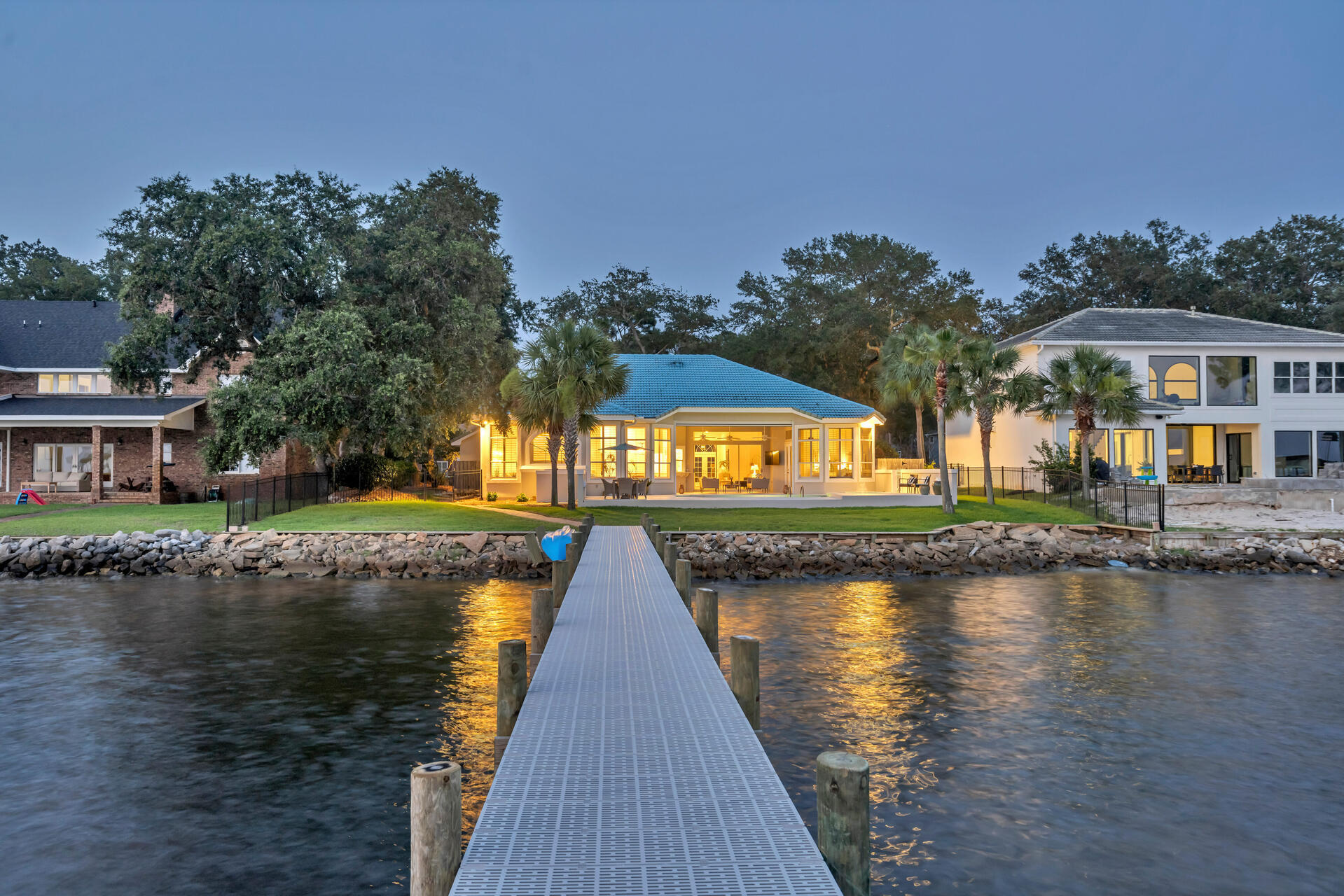 WINDWARD PH 1 BLUEWATER BAY - Residential
