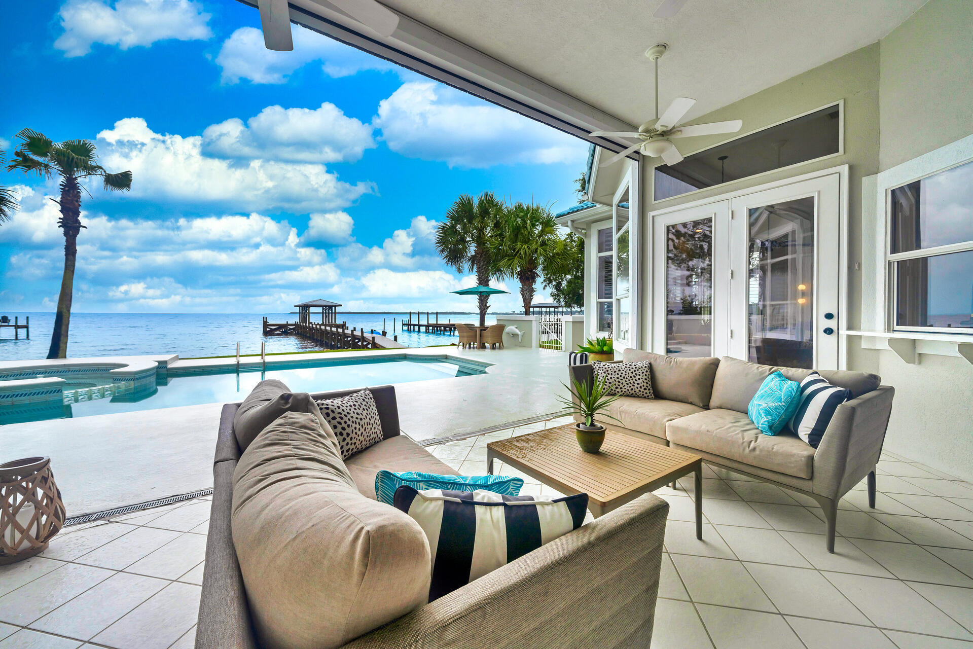 WINDWARD PH 1 BLUEWATER BAY - Residential