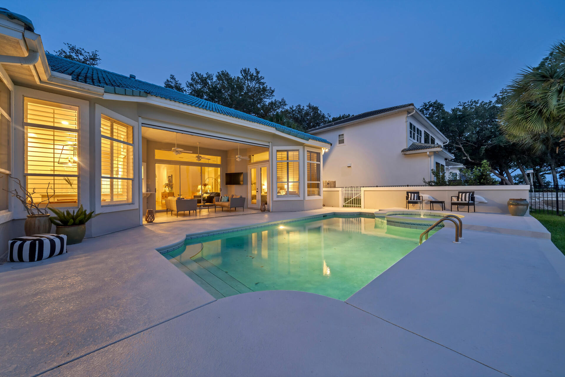 WINDWARD PH 1 BLUEWATER BAY - Residential