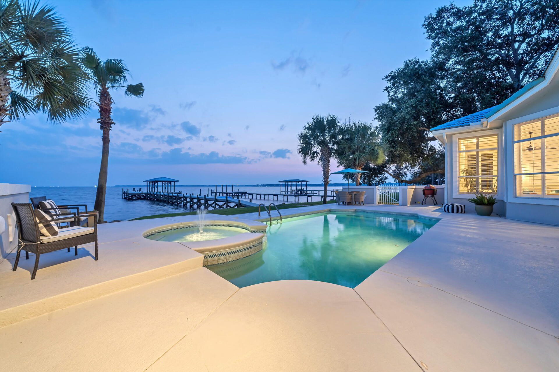 WINDWARD PH 1 BLUEWATER BAY - Residential