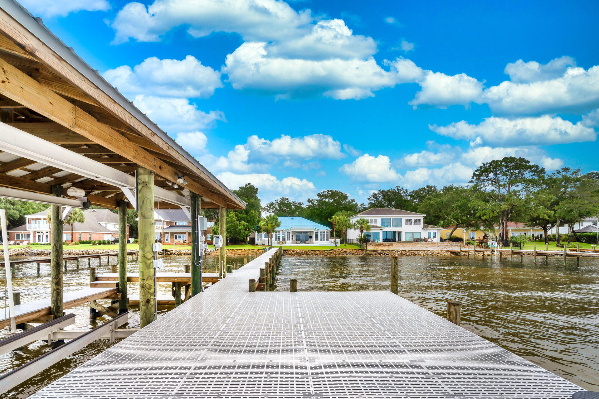 WINDWARD PH 1 BLUEWATER BAY - Residential