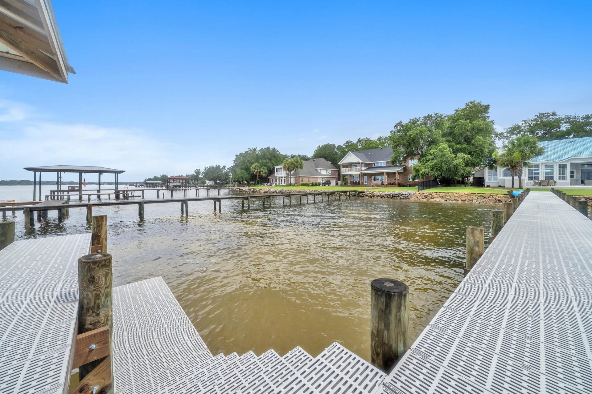 WINDWARD PH 1 BLUEWATER BAY - Residential