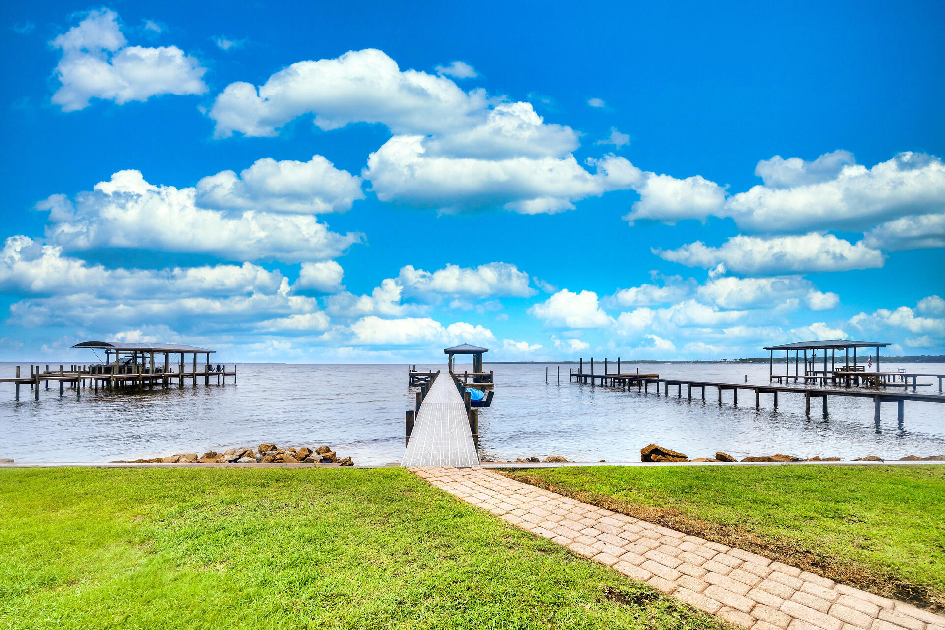 WINDWARD PH 1 BLUEWATER BAY - Residential
