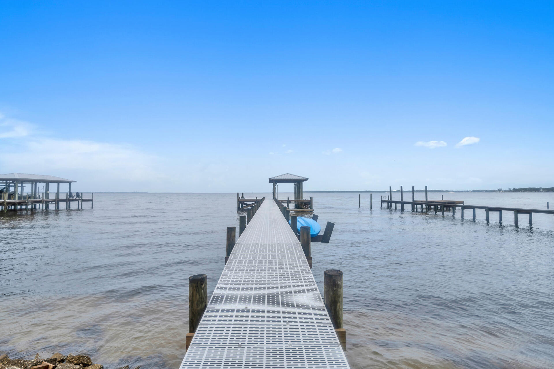 WINDWARD PH 1 BLUEWATER BAY - Residential