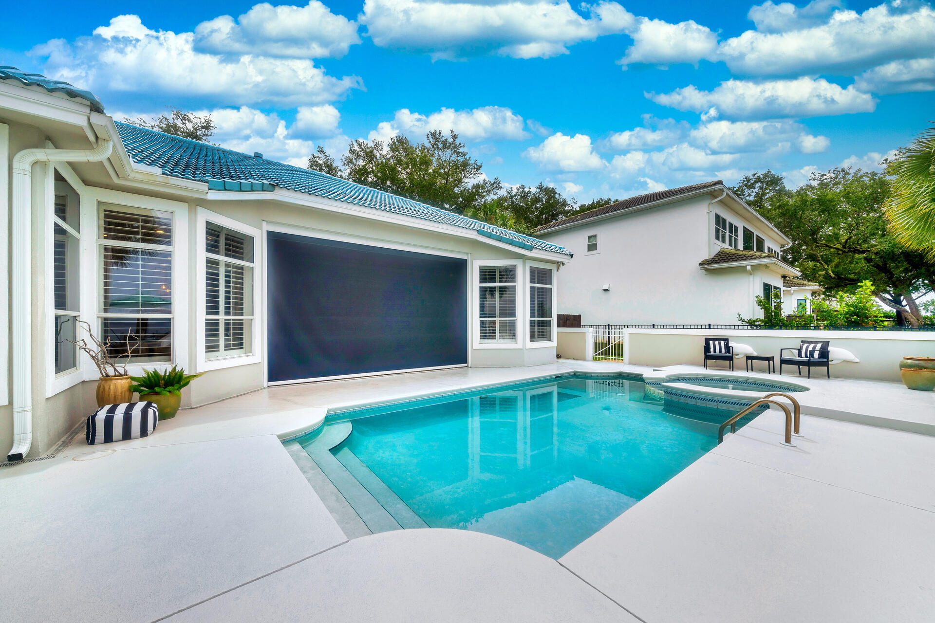 WINDWARD PH 1 BLUEWATER BAY - Residential