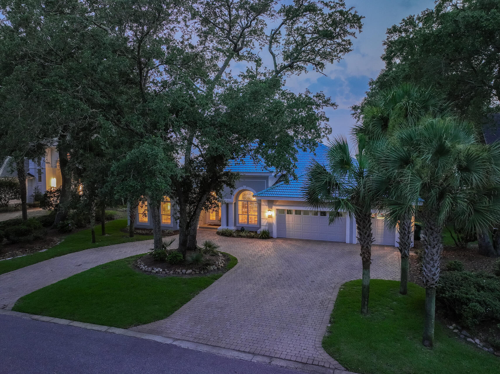 WINDWARD PH 1 BLUEWATER BAY - Residential