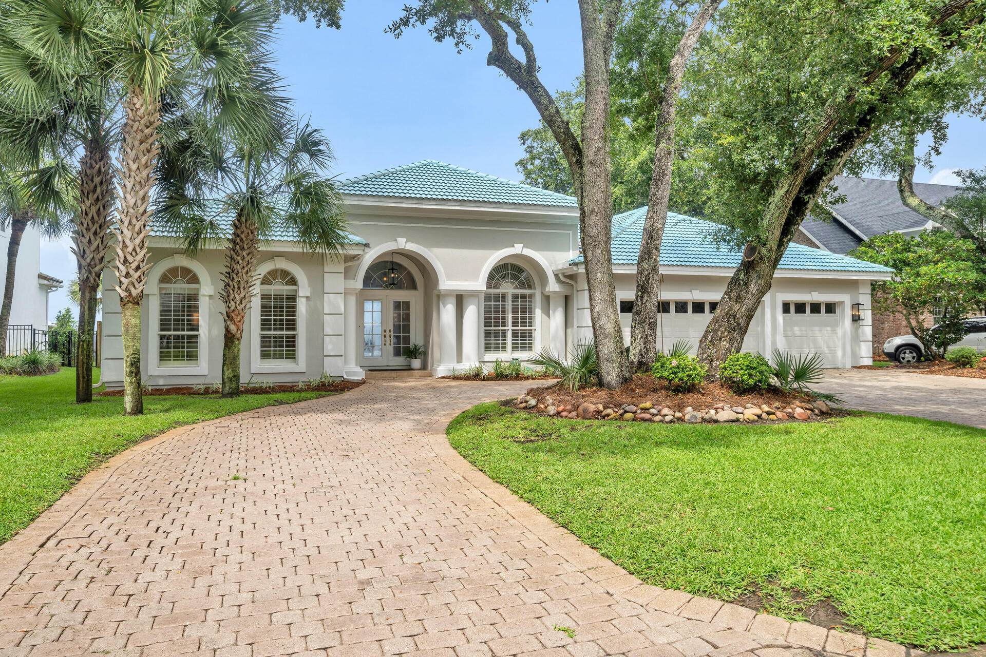 WINDWARD PH 1 BLUEWATER BAY - Residential