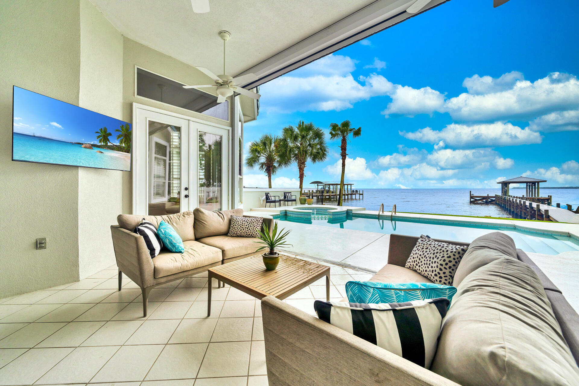 WINDWARD PH 1 BLUEWATER BAY - Residential