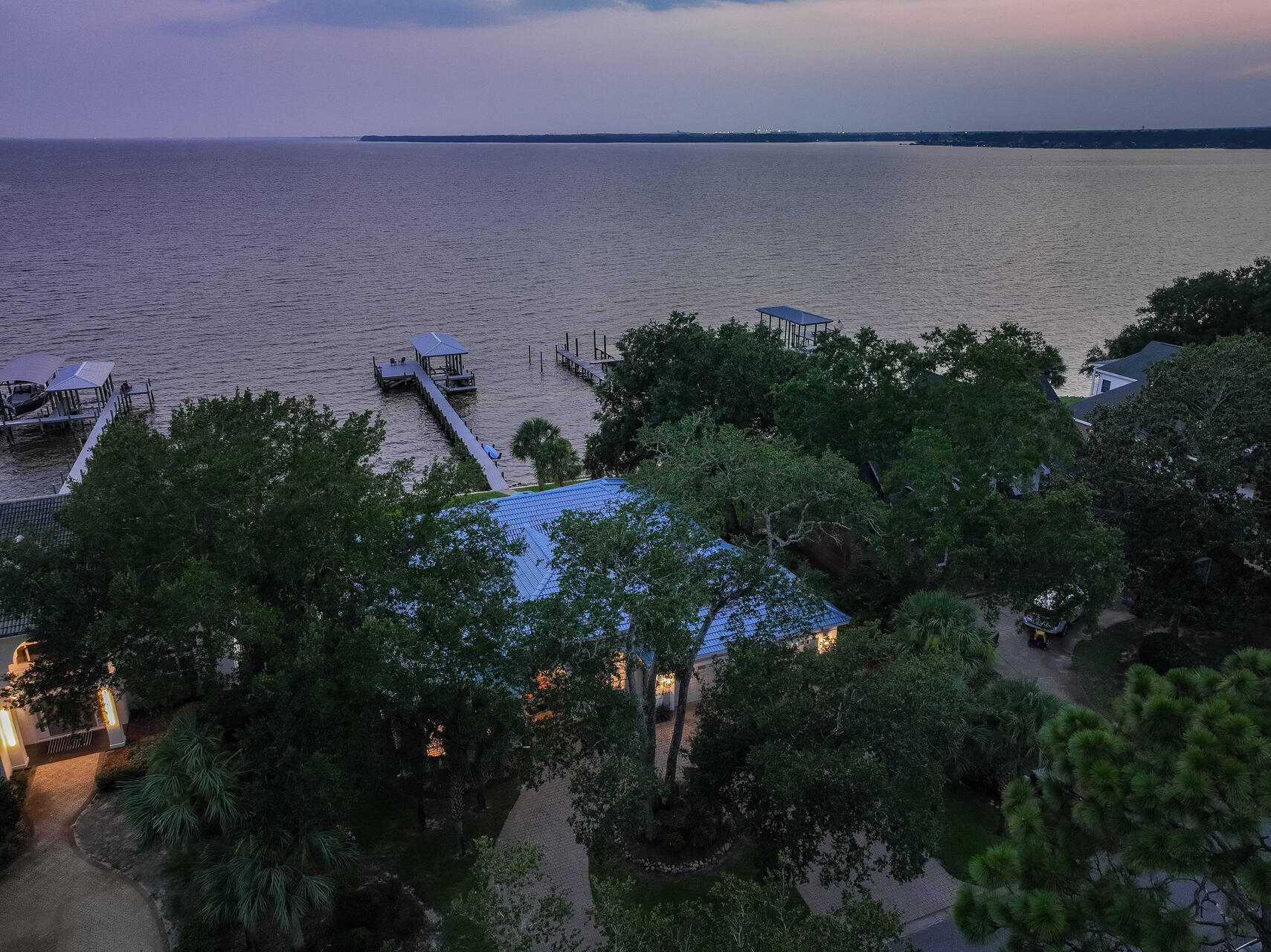 WINDWARD PH 1 BLUEWATER BAY - Residential