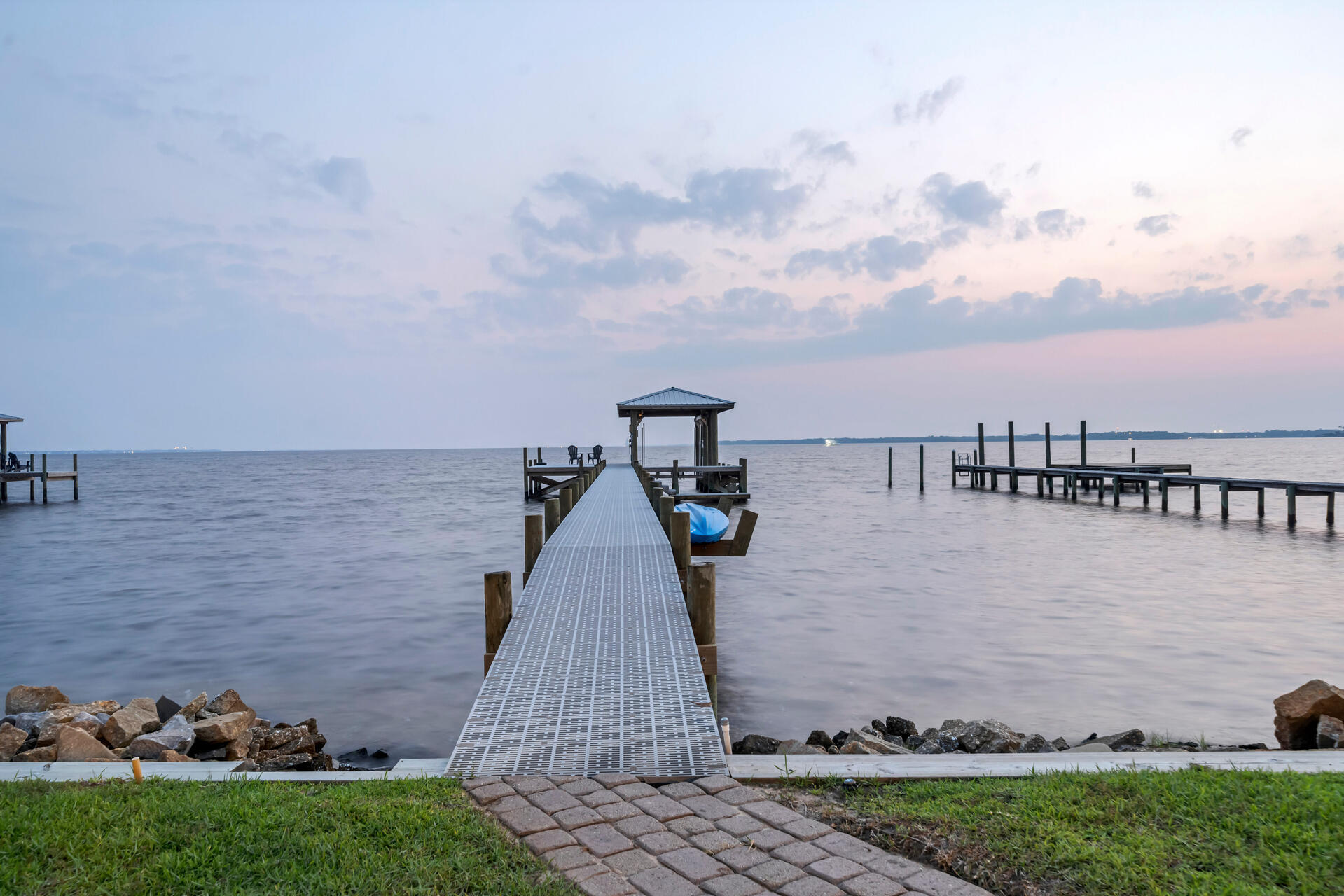 WINDWARD PH 1 BLUEWATER BAY - Residential