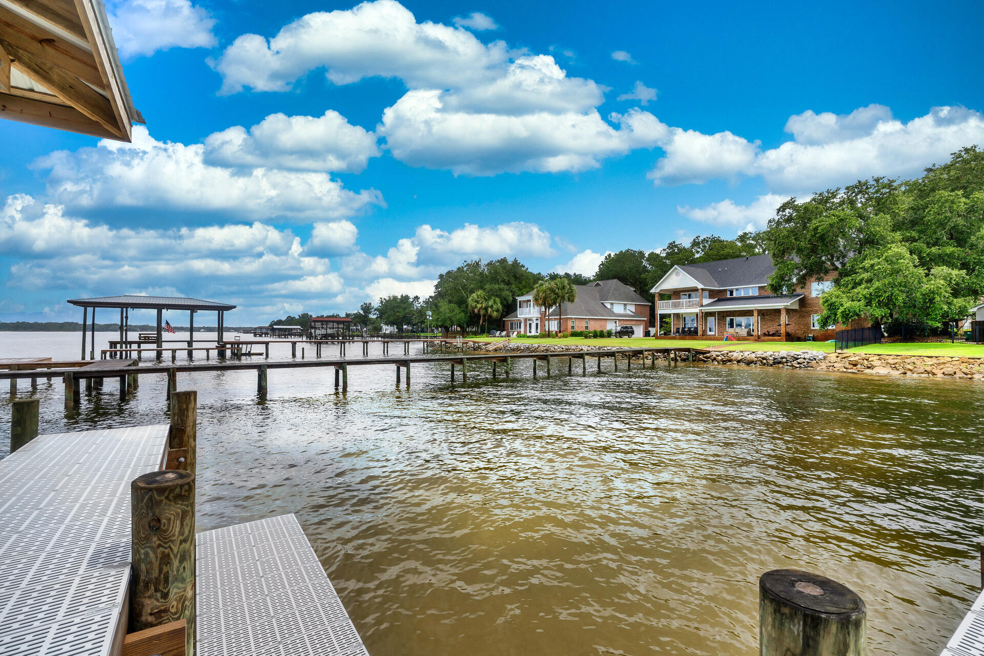 WINDWARD PH 1 BLUEWATER BAY - Residential