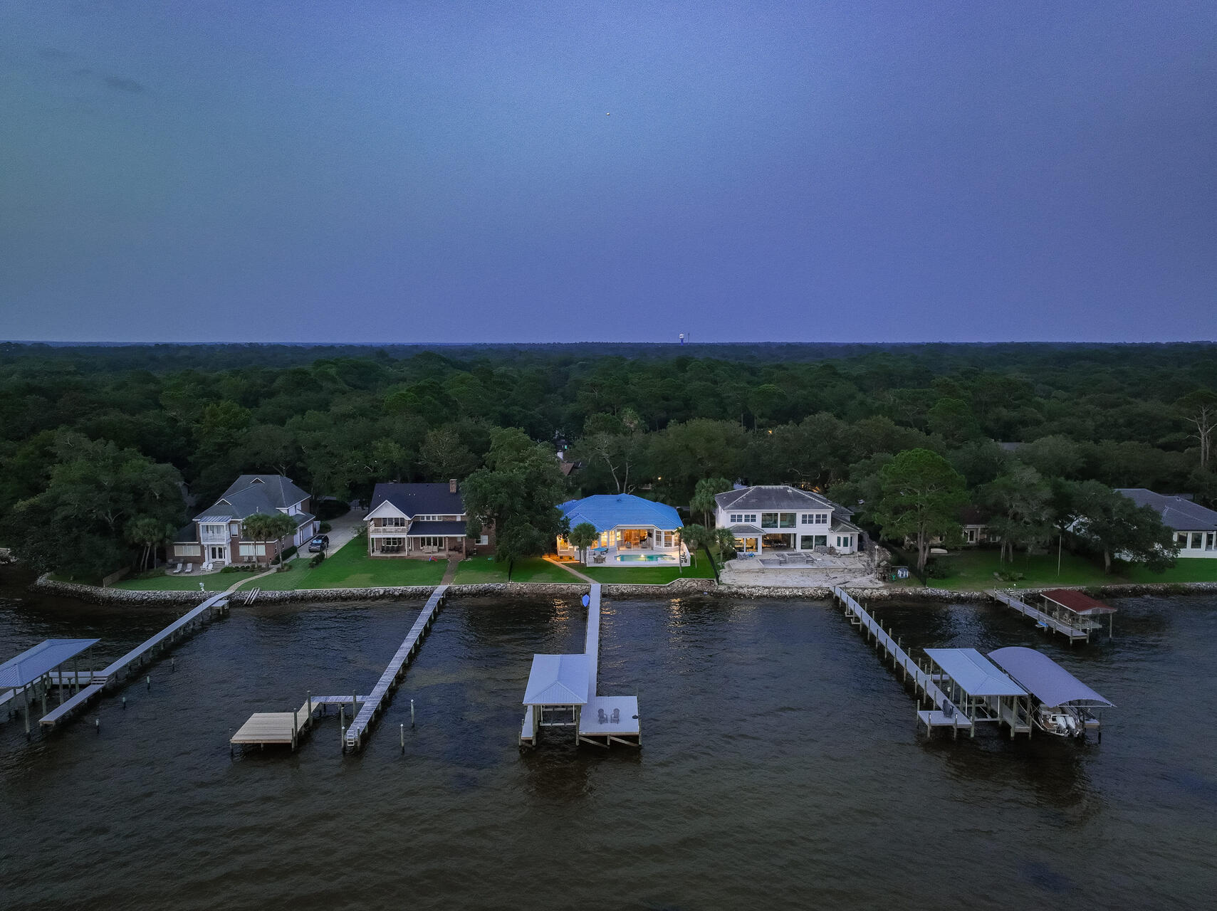 WINDWARD PH 1 BLUEWATER BAY - Residential