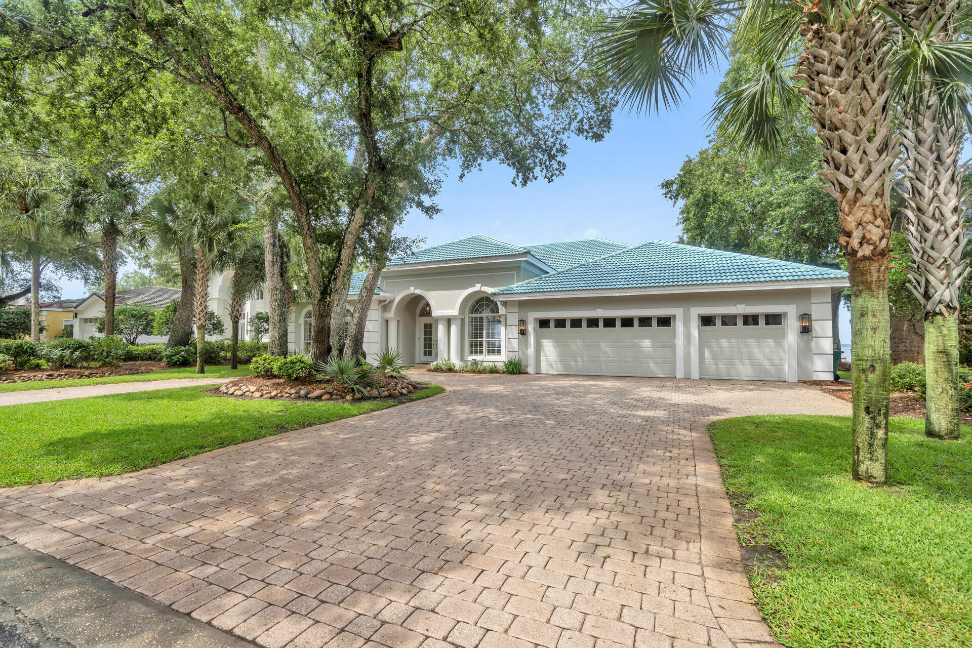 WINDWARD PH 1 BLUEWATER BAY - Residential