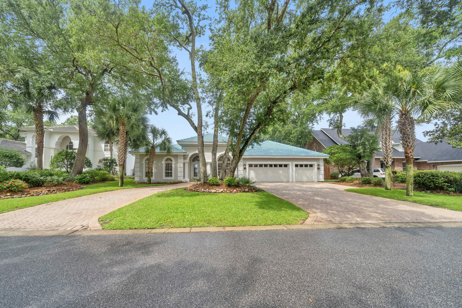 WINDWARD PH 1 BLUEWATER BAY - Residential