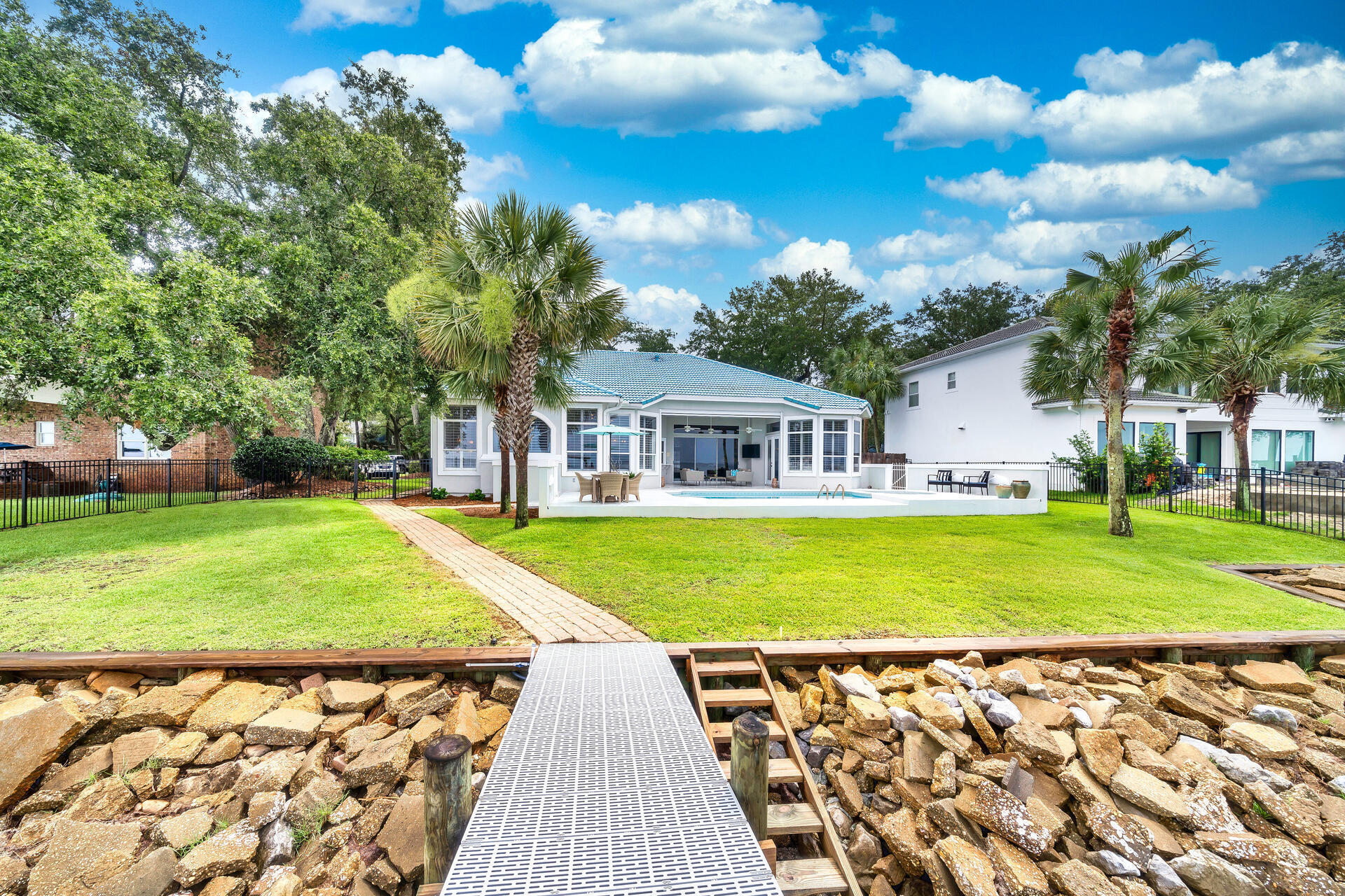 WINDWARD PH 1 BLUEWATER BAY - Residential