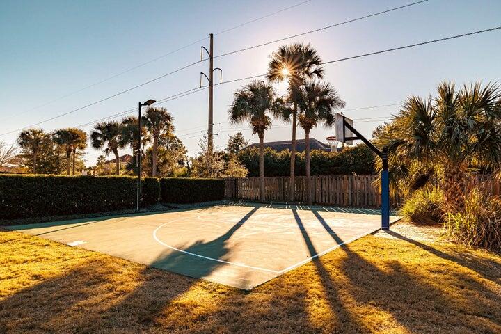 EMERALD LAKES PH 1 - Residential